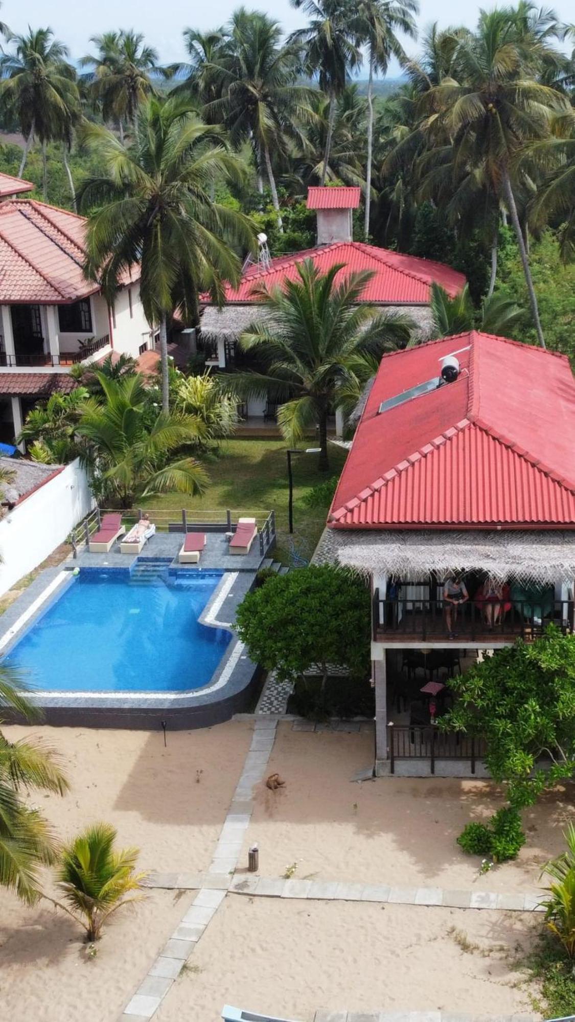 Blue Ocean Resort Netolpitiya Екстериор снимка